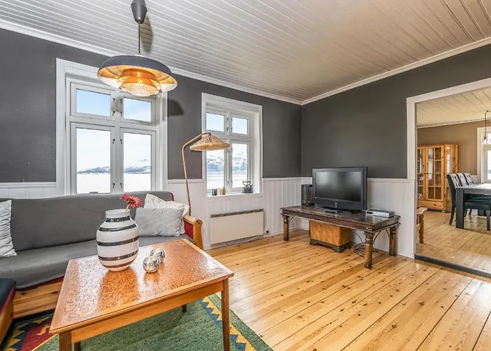 Dom wakacyjny Kvamsoy Storholmen Sandvik (More og Romsdal)