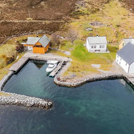 Hébergement de vacances 3 Bedroom In Kvamsoy Sandvik (More og Romsdal)