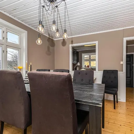 3 Bedroom In Kvamsoy Hébergement de vacances Sandvik (More og Romsdal)